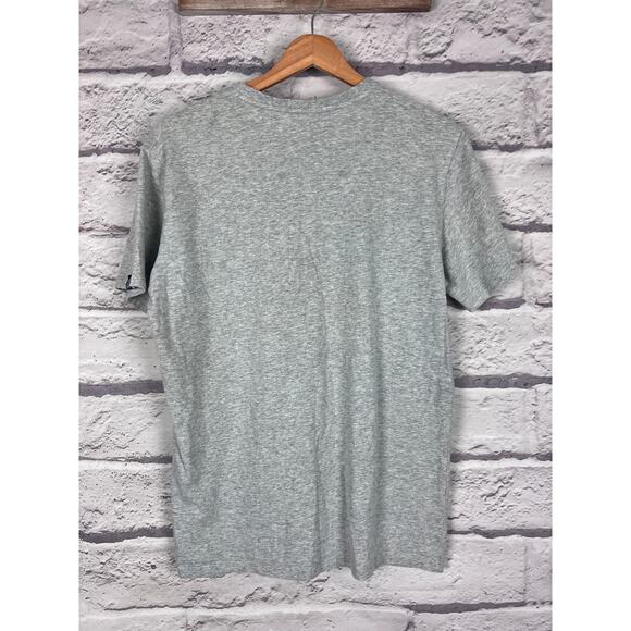 PSYCHO BUNNY Men's M Heathered Gray Silicon Logo V-Neck Cotton Blend T-Shirt - Picture 3 of 8